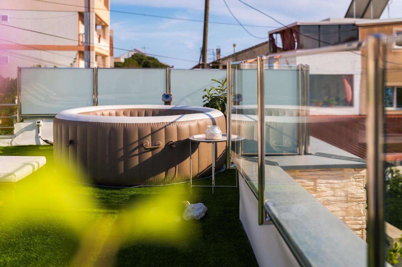 Apartments Stella Mariela Σίμπενικ Εξωτερικό φωτογραφία