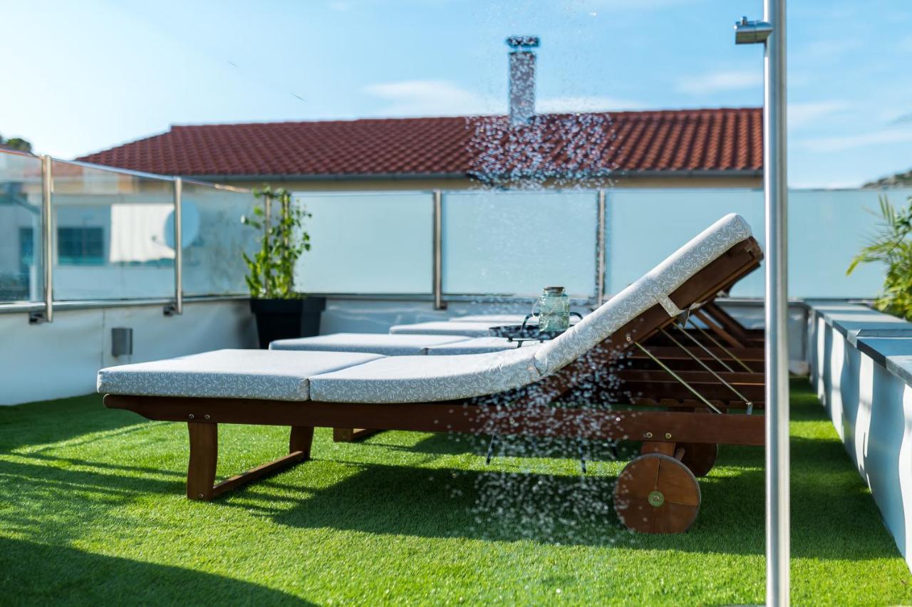 Apartments Stella Mariela Σίμπενικ Εξωτερικό φωτογραφία