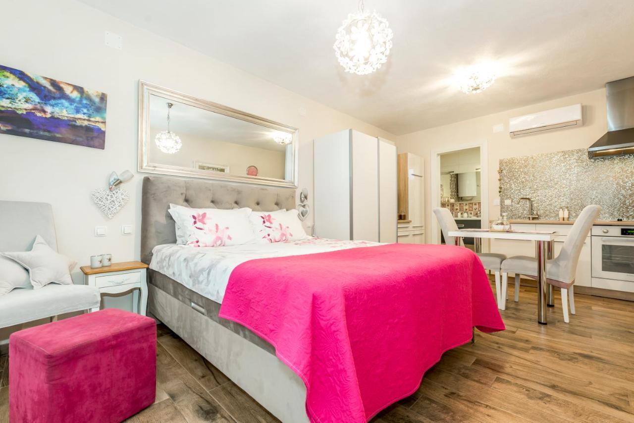 Apartments Stella Mariela Σίμπενικ Εξωτερικό φωτογραφία